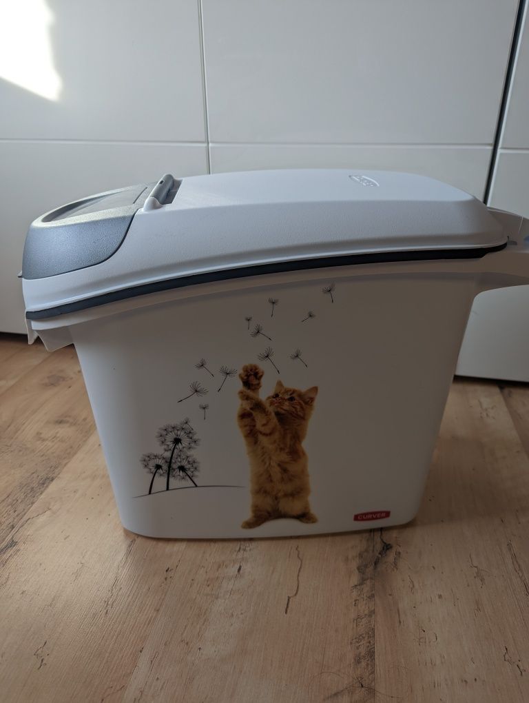 CURVER Pojemnik na karmę dla kota 6kg 15l