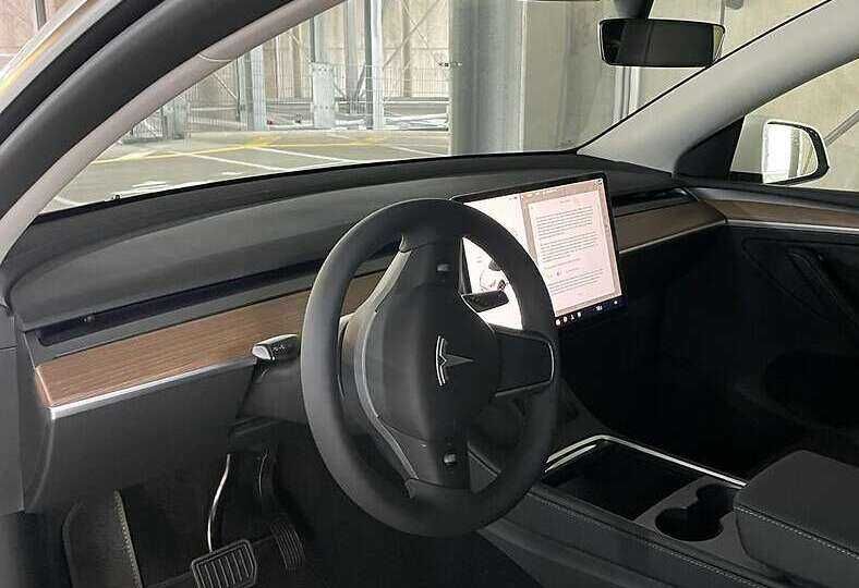 Tesla Model Y 2023 із США