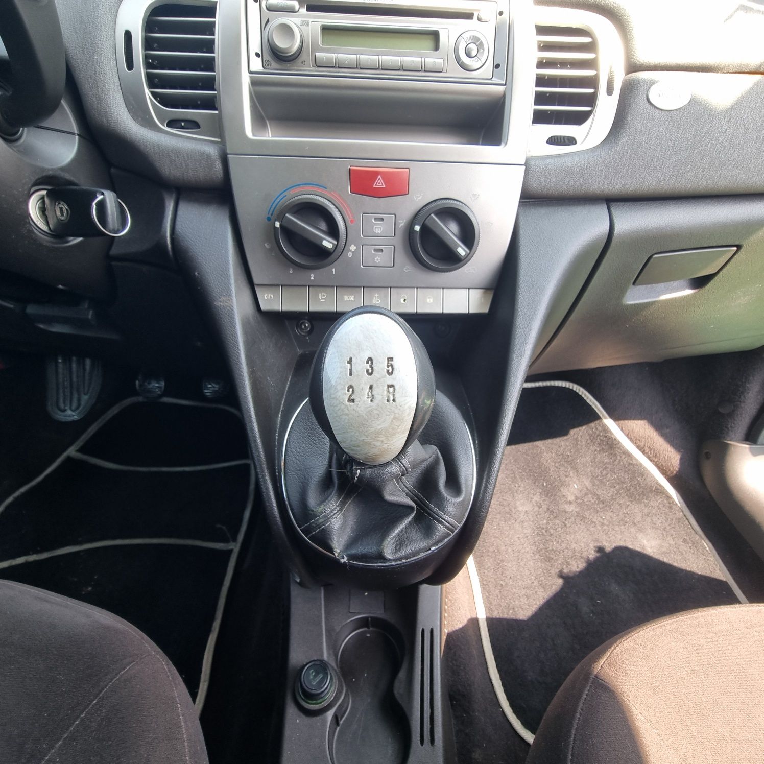 Lancia ypsilon 1.3 multijet (Gasóleo)