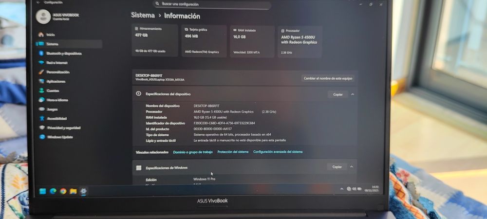 Portátil ASUS Vivobook 15 OLED Ryzen 5 4500, 16GB, 512GB, impecável
