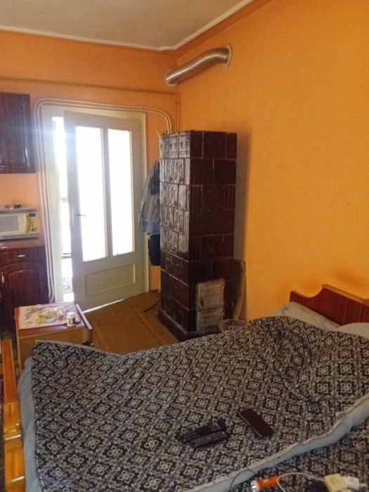 Добрий будинок на дві сім'ї 2.5 км від м. Берегове в с.(Астей) Лужанка