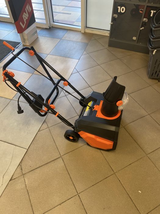 Снегоуборщик снегоуборочная машина Forte st-1600