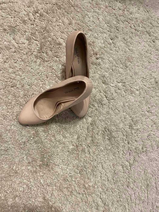 Продам туфли нюд. цвета
