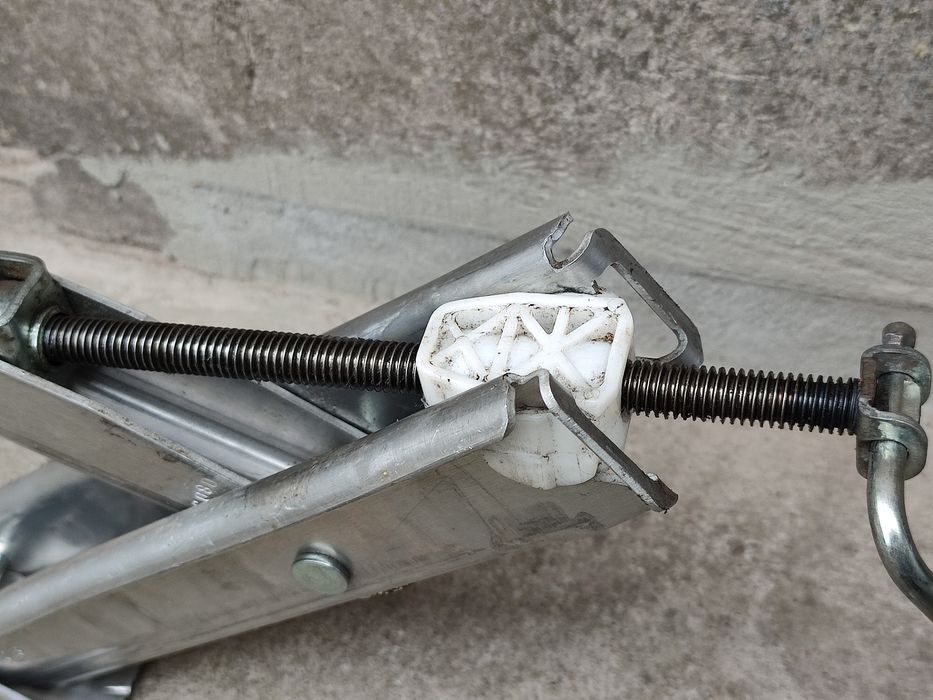 Домкрат Volkswagen Seat Фольксваген сеат