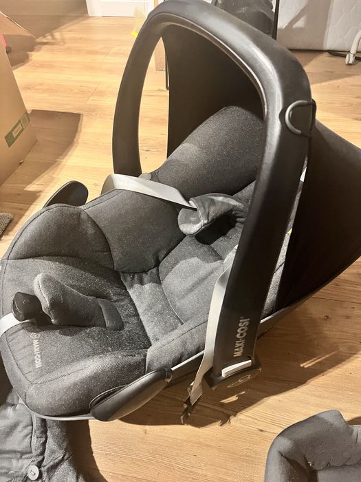 Fotelik samochodowy Pebble i-Size Maxi-Cosi