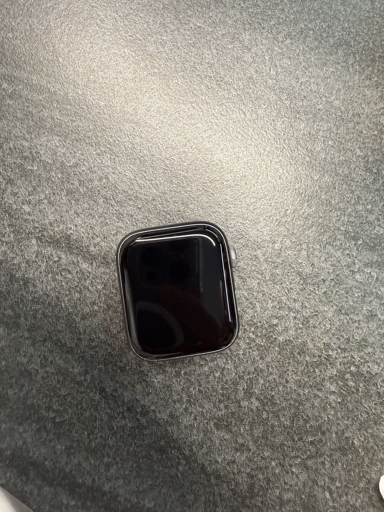 Apple watch 4