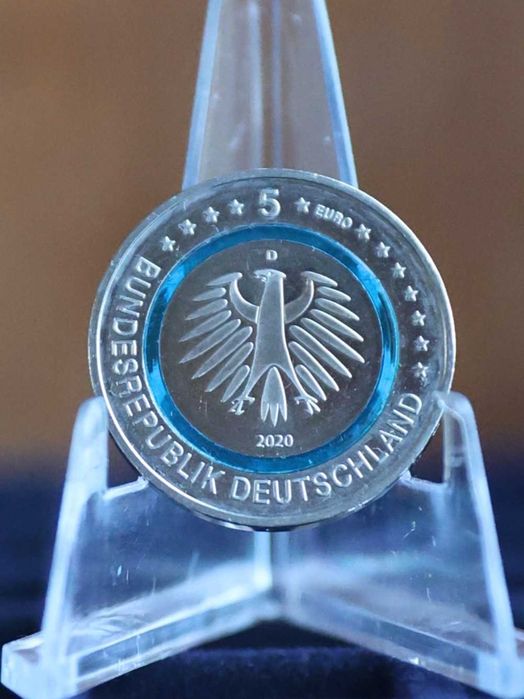 Alemanha - Moeda 5 € Trimetálica - Sub Polar (Cunhagem "D" - Munique)