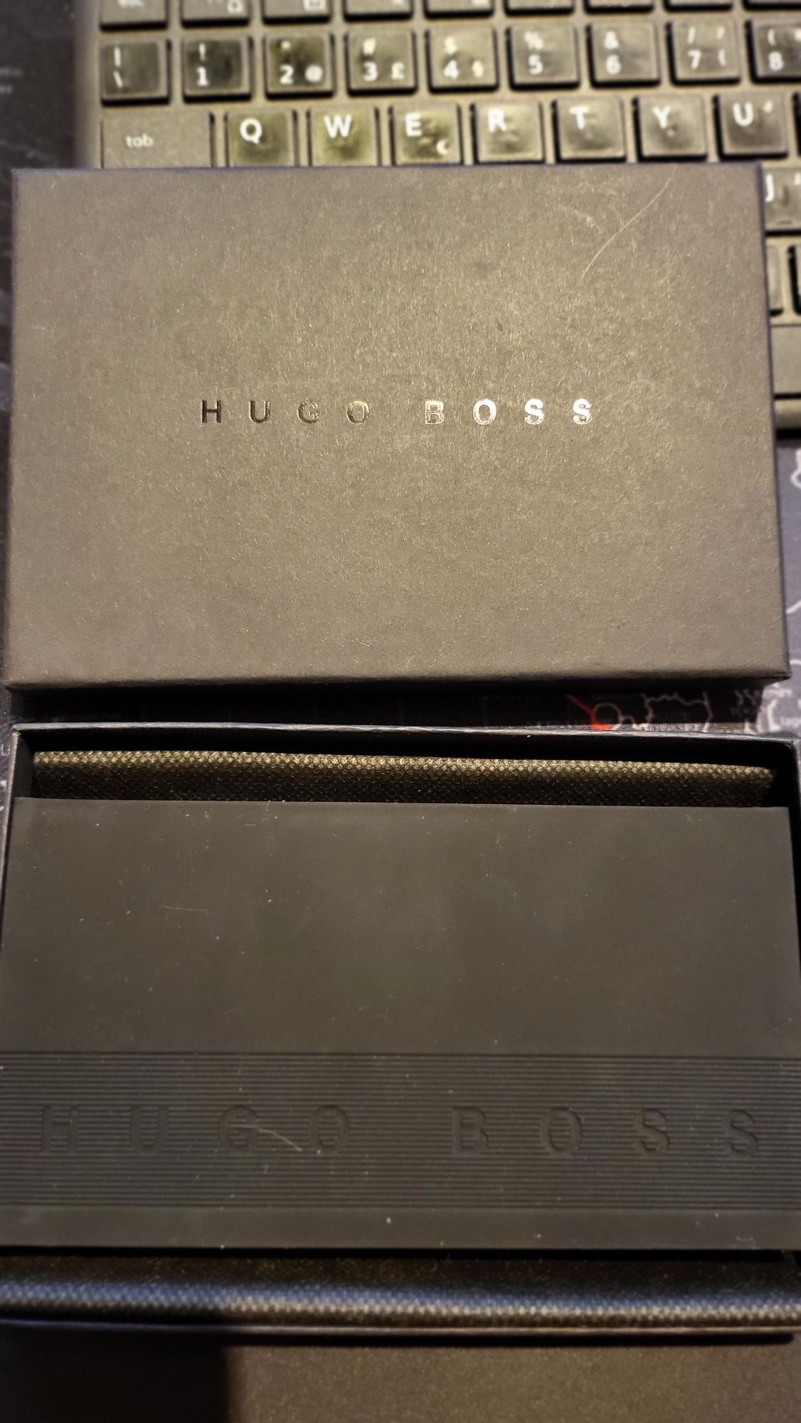 Powerbank exclusiva da Hugo Boss de 10.000mAh