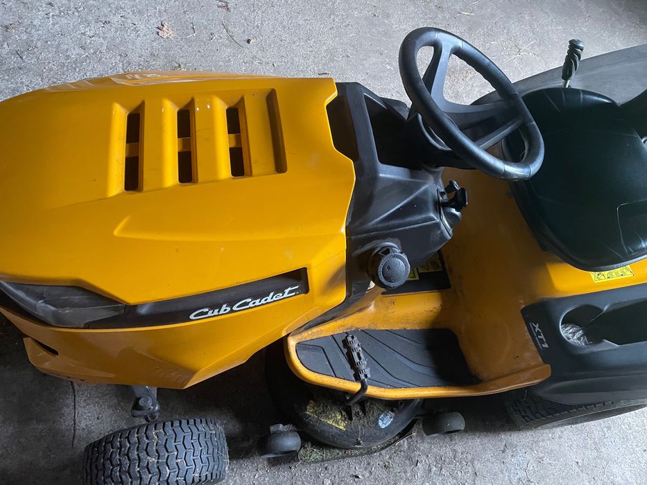 Kosiarka samojezdna Cub Cadet XT1 0R95
