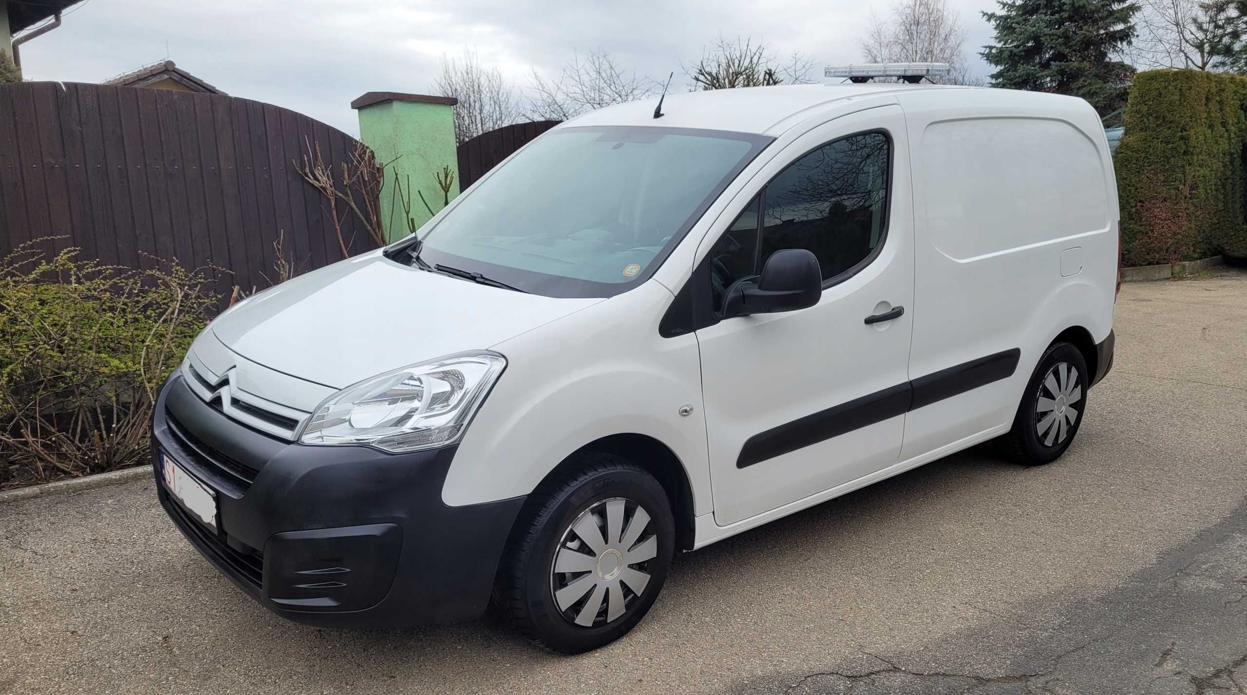 Wynajem Citroen Berlingo Van