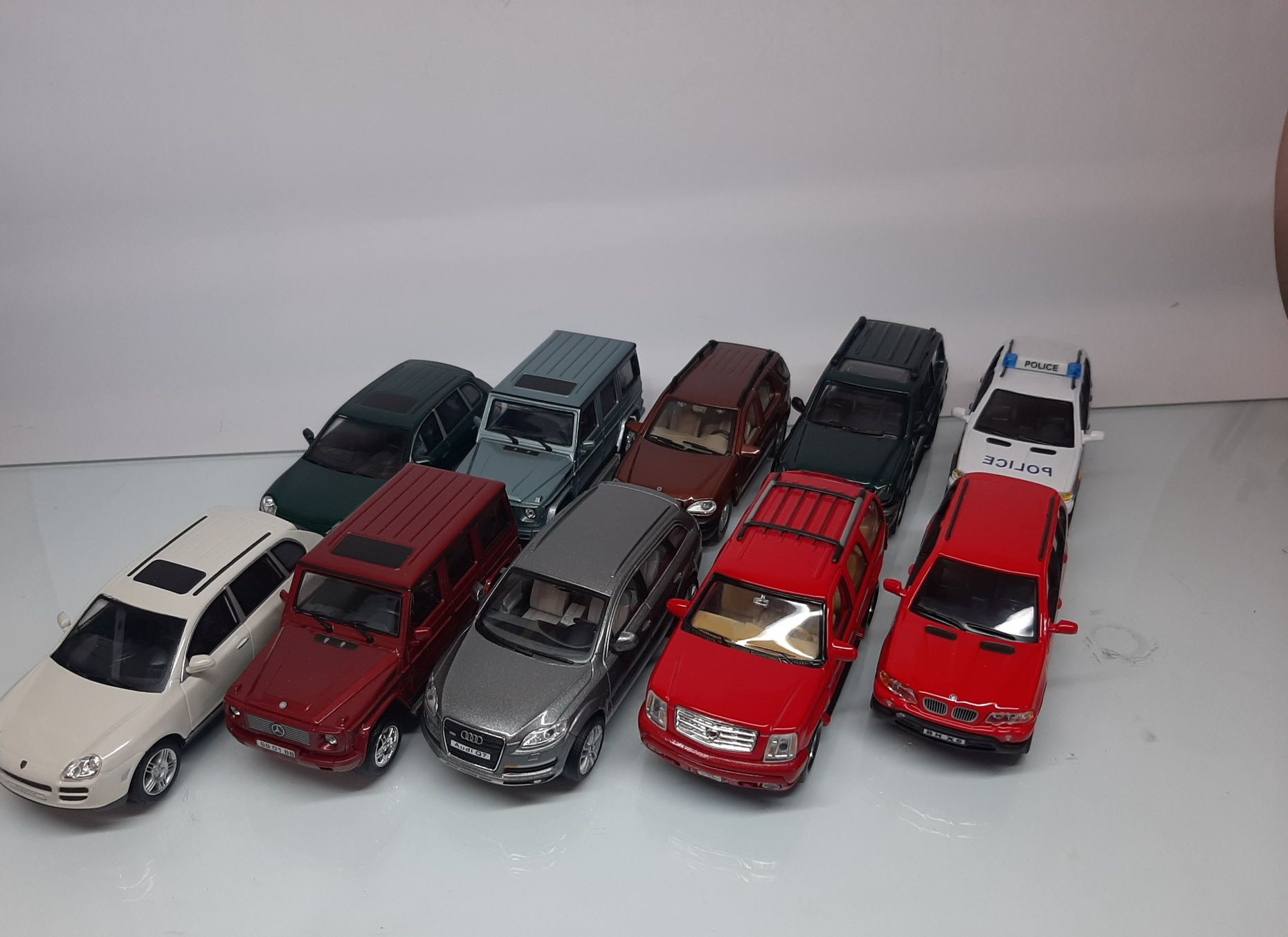 Масштабные модели 1/43 Mercedes BMW 5 x5 7  Audi A6 A8 Q7 Lexus lx