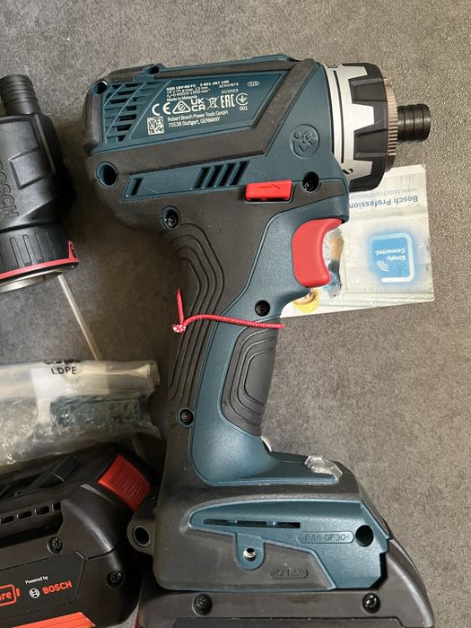 Безщітковий Акум.шуруповерт-робот Bosch GSR 18V-60FC