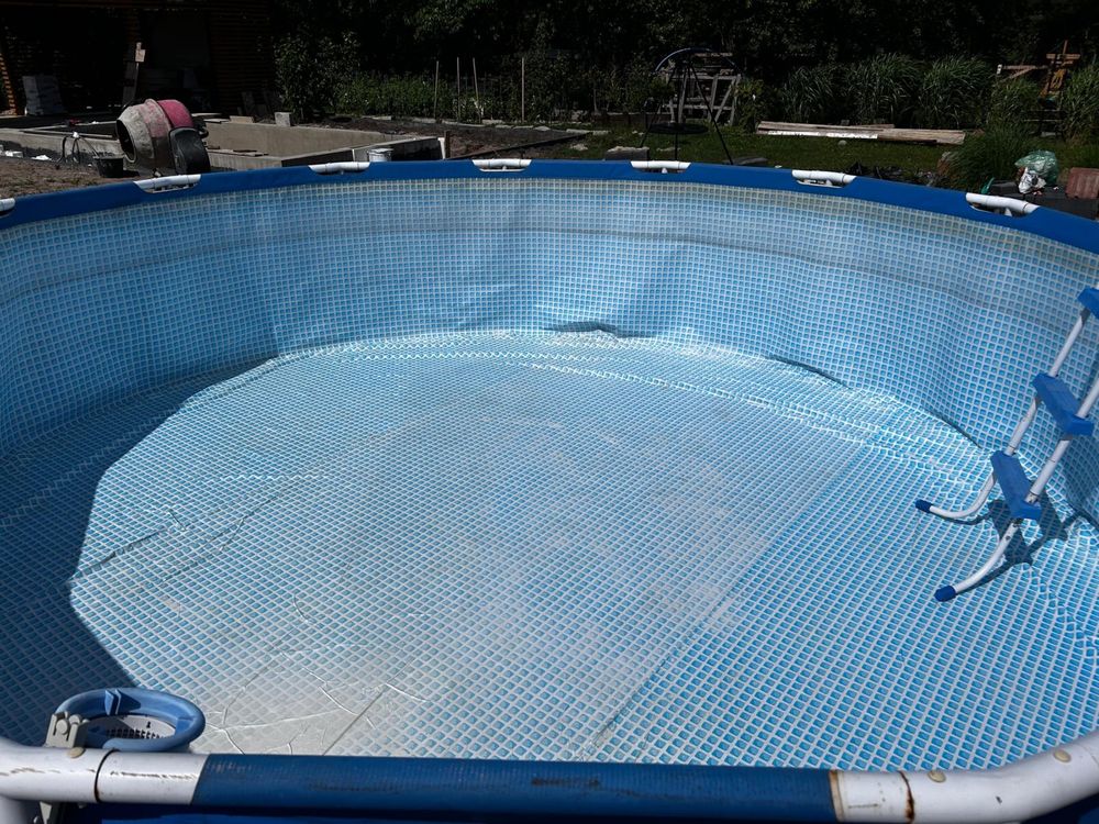 Sprzedam duzy basen ogrodowy srednica 4.5m