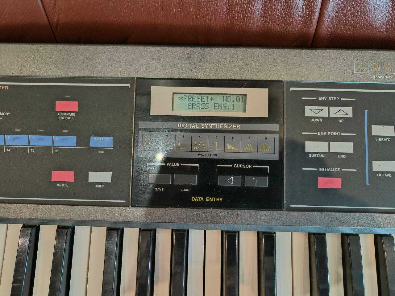 Casio CZ-1000 (CZ 1000) Phase Distortion синтезатор