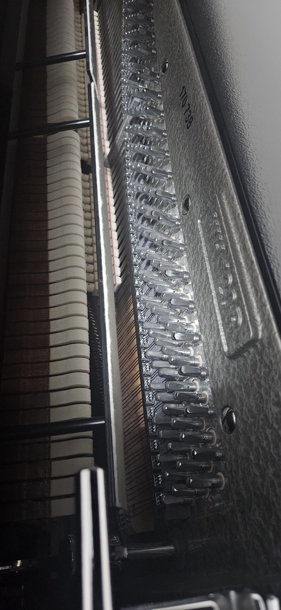 Pianino Hoffmann V-126