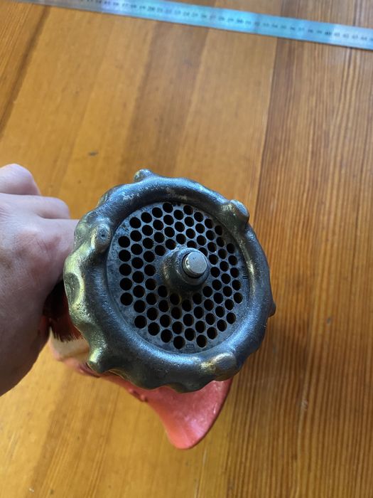 Чугунная ручная мясорубка BONA Германия старинная