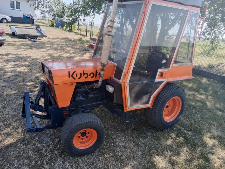 Traktorek Kubota 4x4 7100 hst 16 koni 3 cylindry tuz
