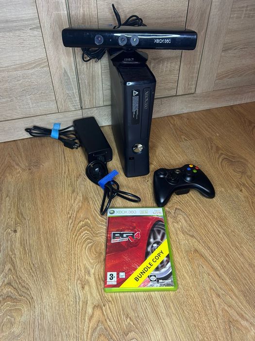 Konsola Xbox 360+ Kinect zestaw