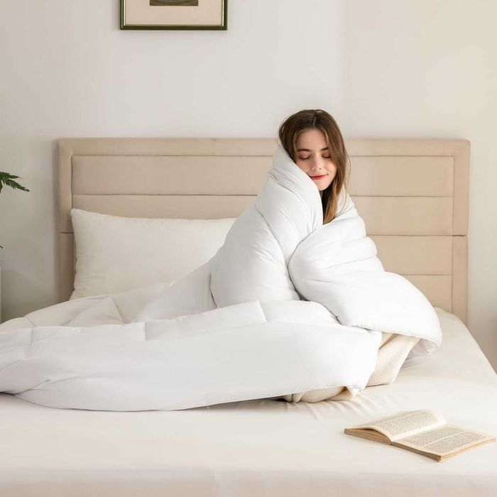 Kołdra GOOD NITE Całoroczna 4-Sezonowa Mikrofibra Puchowa 155x220