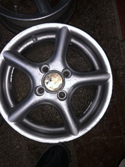 Продам 13 диски,свеже покрашеные,Смотря отлично!