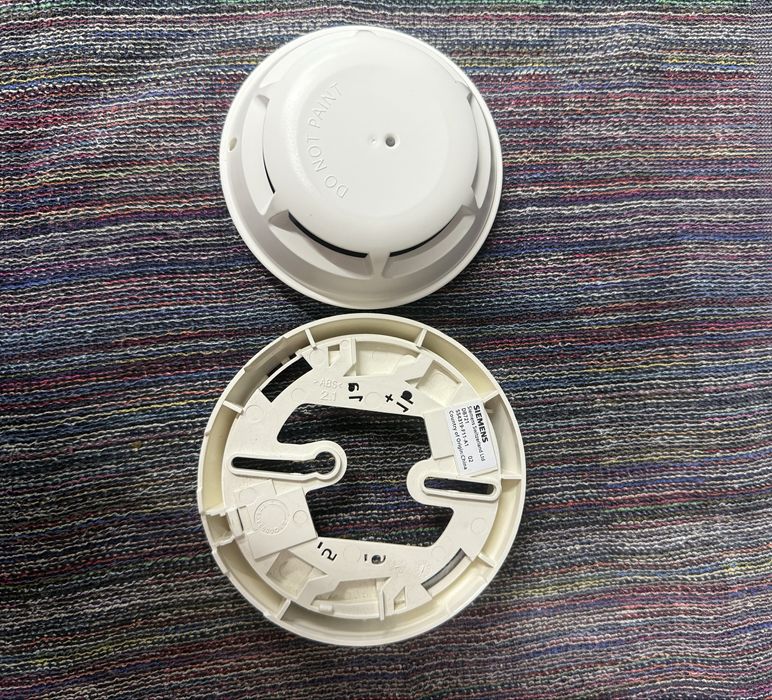 Detetores opticos endereçaveis Siemens OP720,e OP110, central FC1008