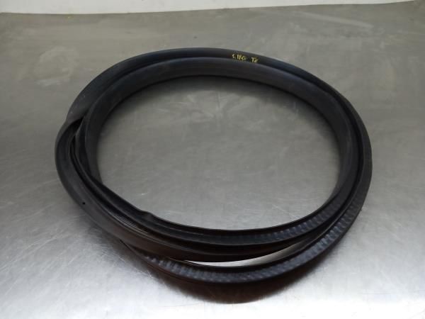 Revestimento porta trás esquerdo RENAULT Captur II