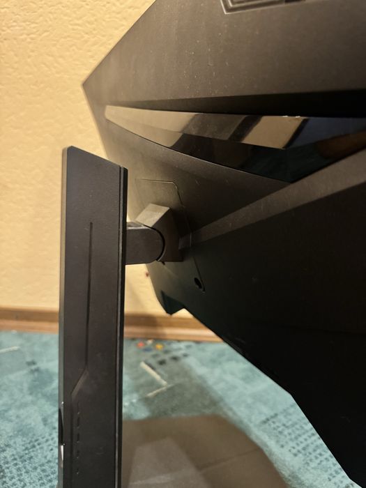 Монитор MSI G244F E2