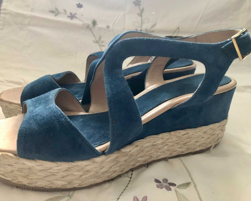 Sandały na koturnie Bili Bi