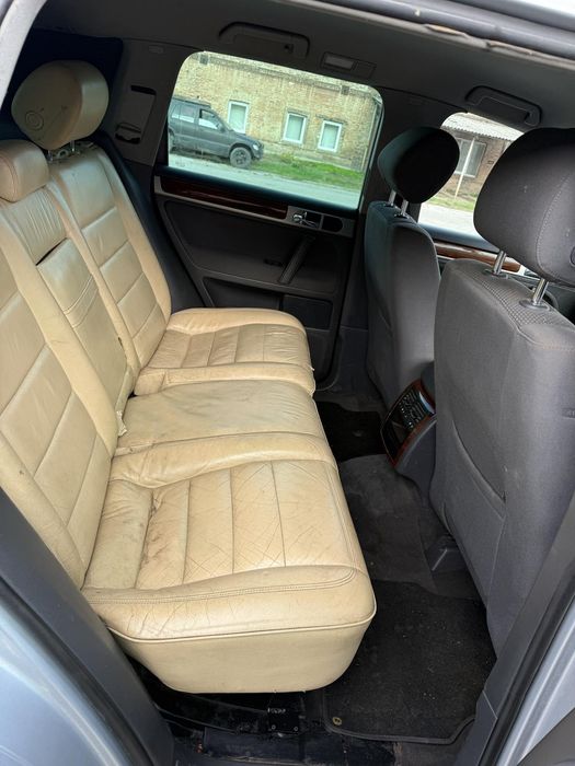 Volkswagen Touareg 2007рік 3л дизель АКПП повний привід 4х4