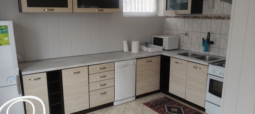 Wynajmę bez czynszowe