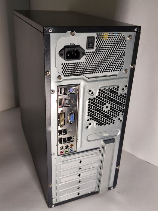 Системний блок, комп'ютер i3, 4ram, windows10