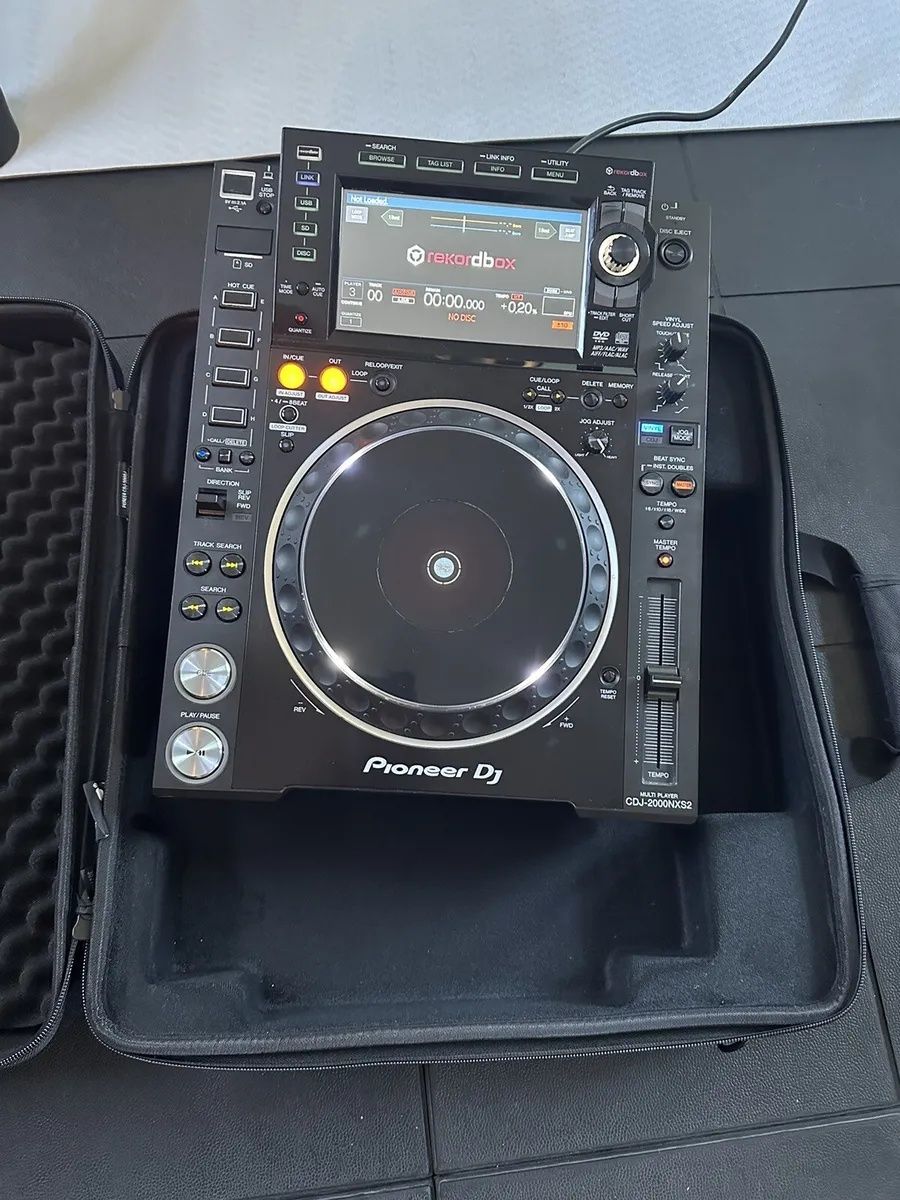 Pioneer CDJ-2000nxs2 odtwarzacz dj USB MP3 wav