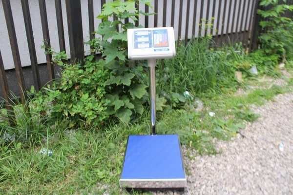 WAGA MAGAZYNOWA SKLEPOWA 40x50 LCD 300KG mamy też kuchenki turystyczne