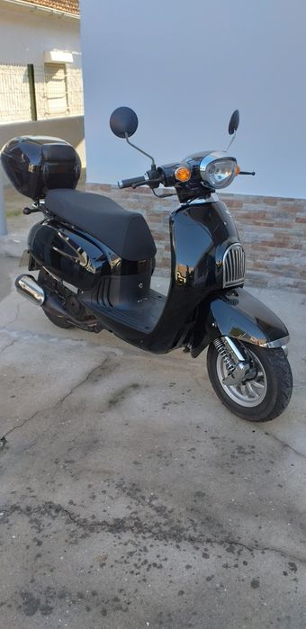 Moto Daelim 125c.usada