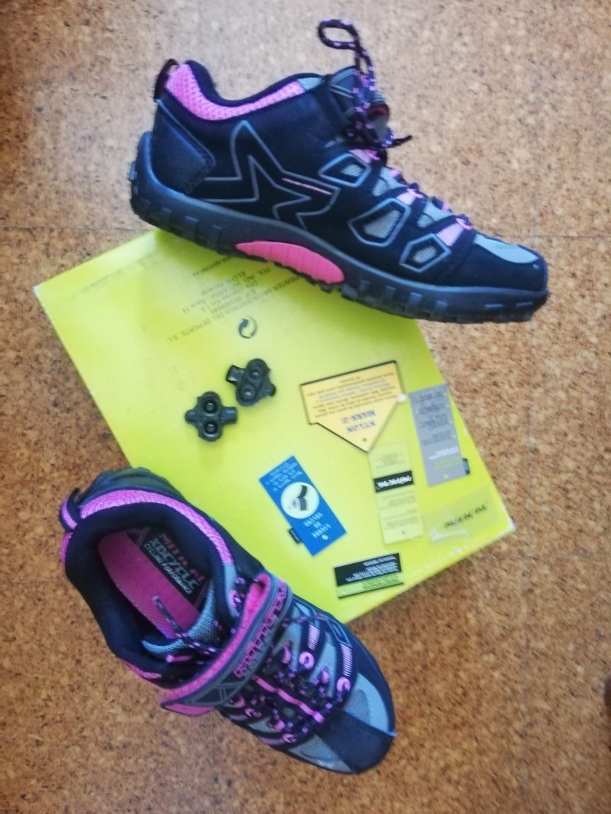 Sapatilhas/Tenis de bicicleta de senhora N-38 =NOVAS =