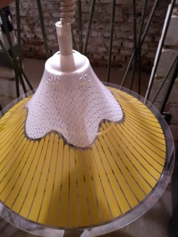Lampa sufitowa do kuchni