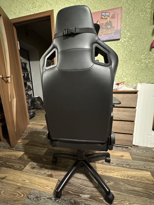 Крісло геймерське NOBLECHAIRS Epic Series Black