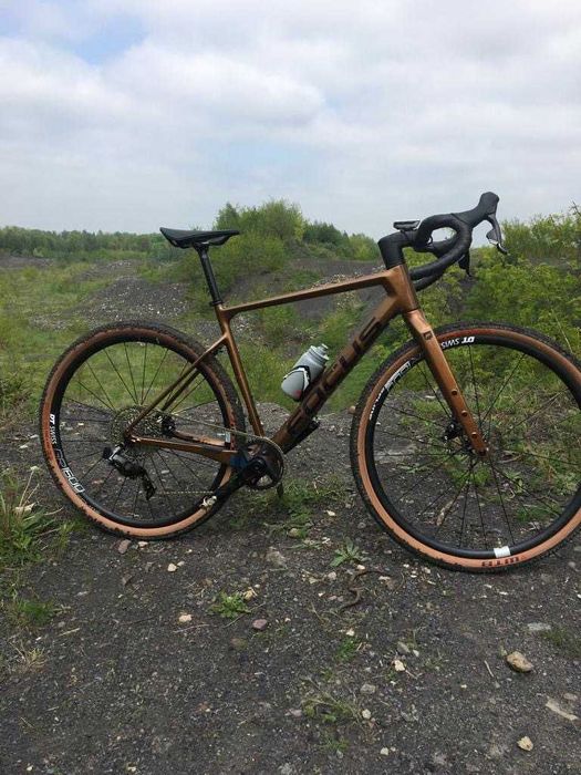 Rower Focus Atlas 8.9 Gravel Carbon Rival eTap AXS