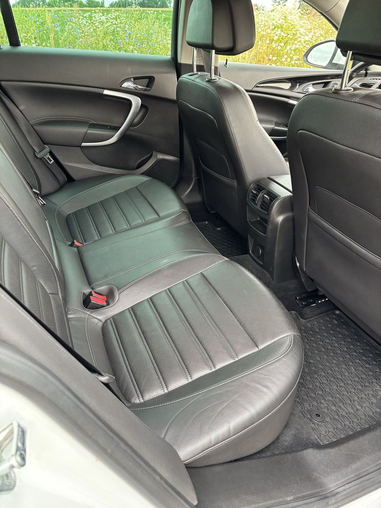 Opel Insignia 1.6 turbobenzyna