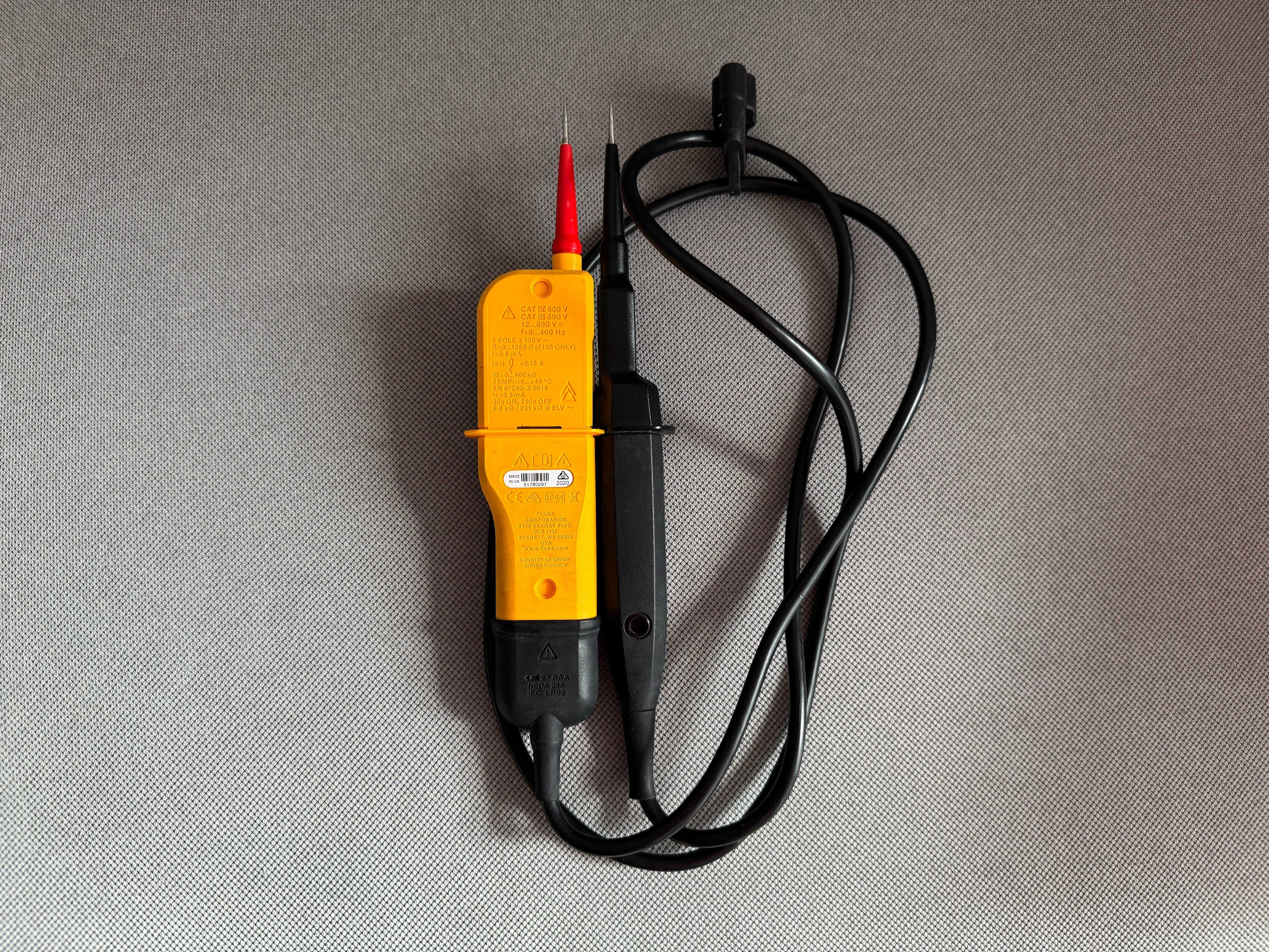 FLUKE T150 tester napięcia i ciągłości obwodu FOLIA NA WYŚWIETLACZU