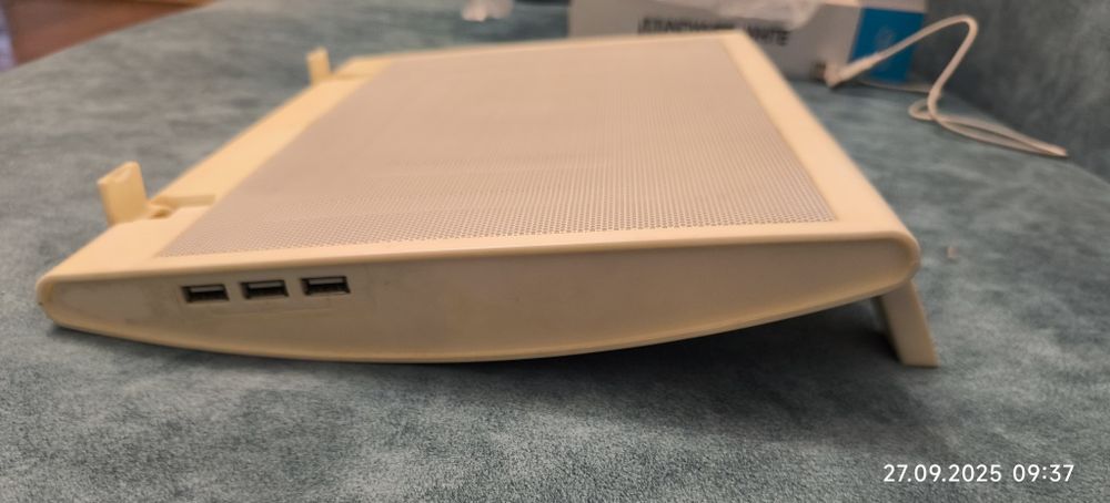 Підставка під ноутбук з охолодженням DeepCool