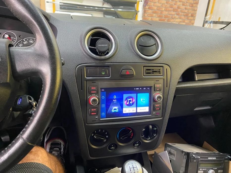 Магнітола  Ford Focus Mondeo S-max Kuga Connect Fiesta Transit