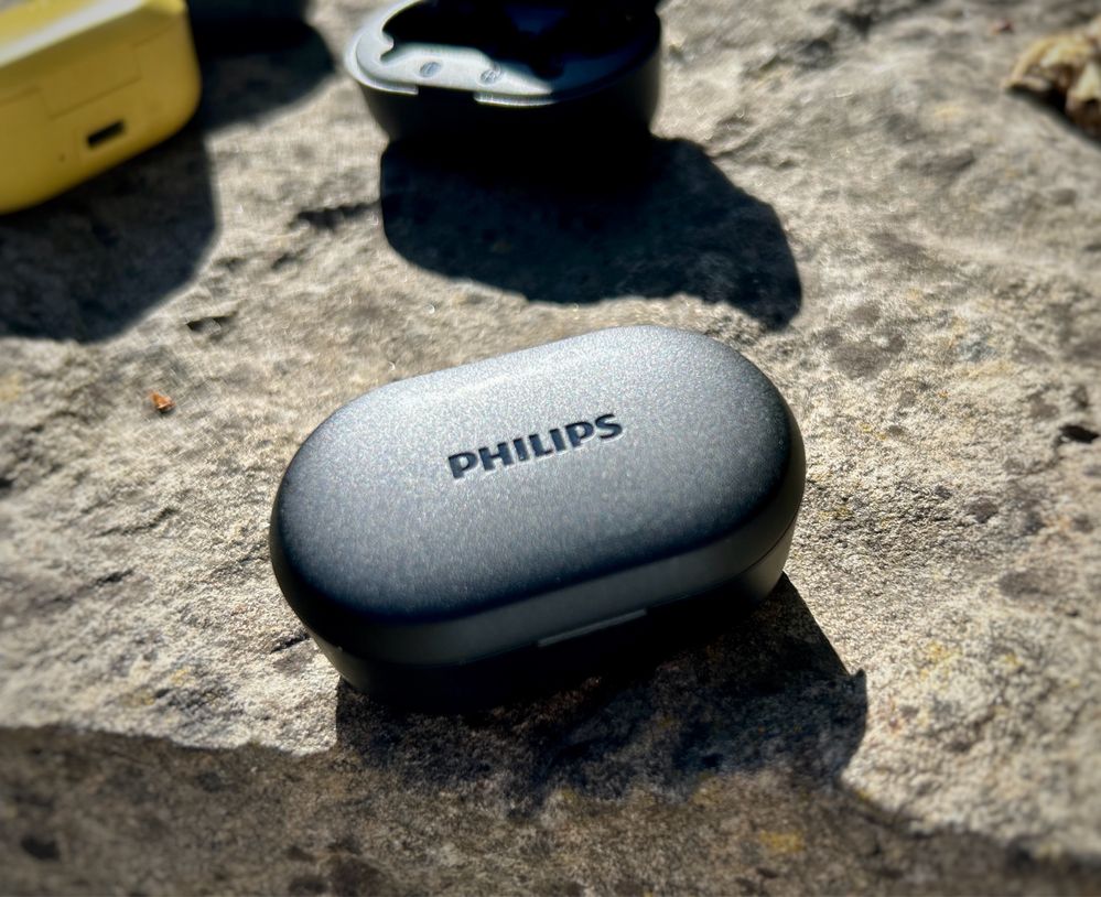 Зарядний кейс чехол футляр коробка до навушників Philips TAT1207 TWS