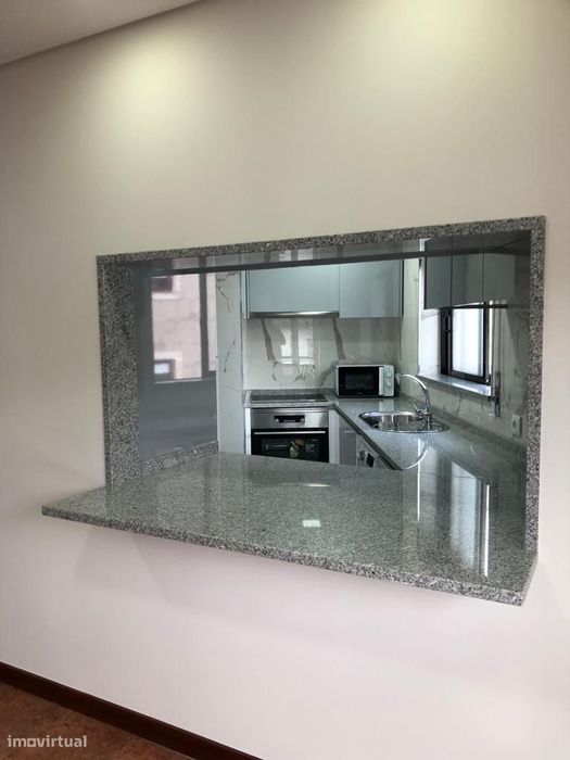 Apartamento totalmente remodelado no centro de Oliveira de Azemeis