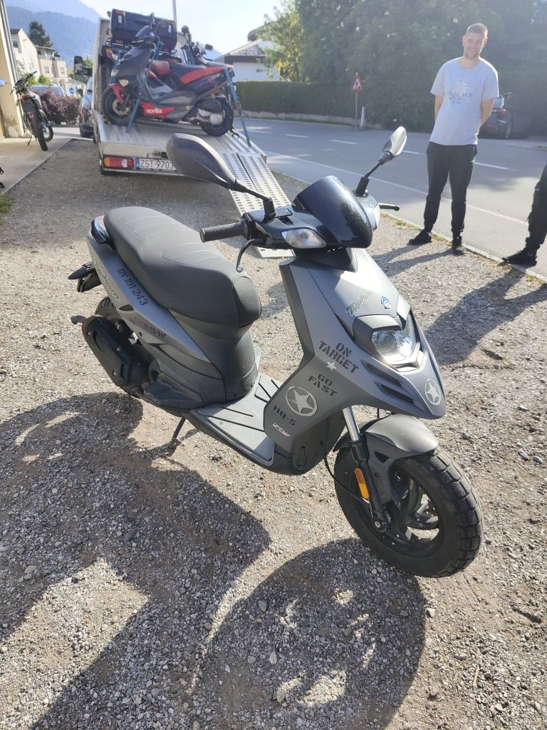 Markowy Skuter Piaggio Typhon 50