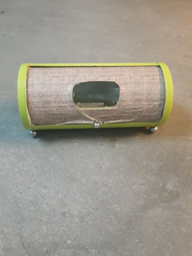 Caixa para guardar pão