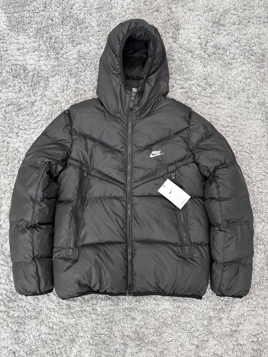 Чоловічий пуховик Nike Storm Fit