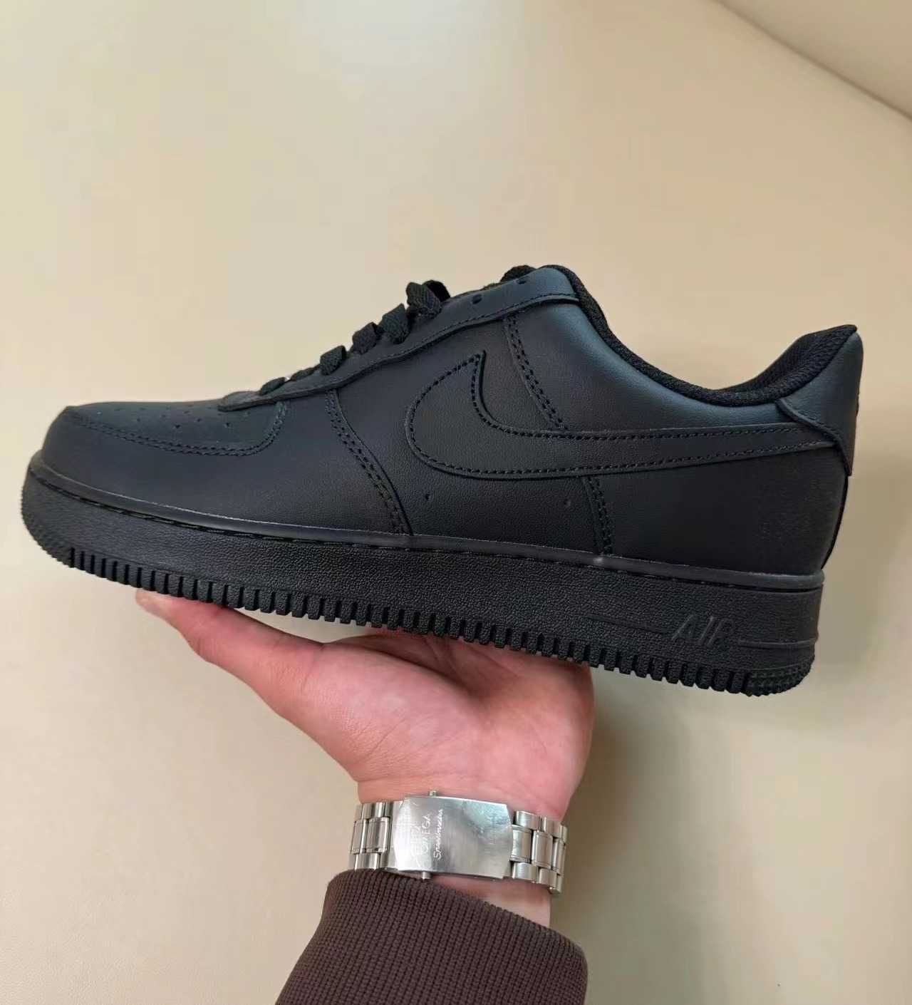 Nike Air Force 1 '07 Black 44