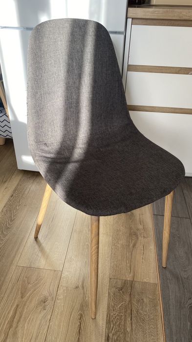 Стільці обідяні