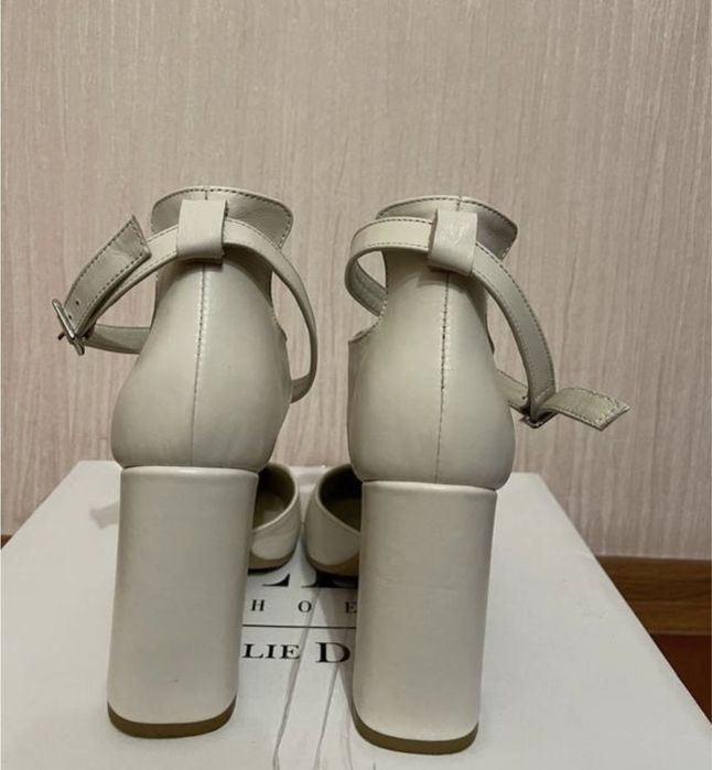 Туфлі Emmelie delage